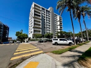 Building Photo - 2620 Second Avenue - 6A