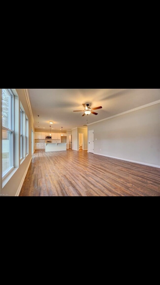 Building Photo - 505 Hicks Ave