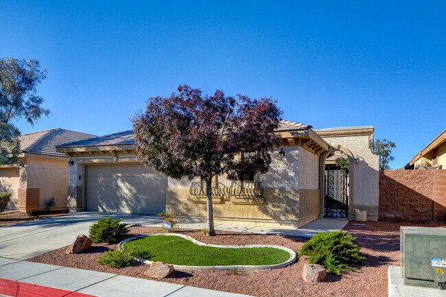 Building Photo - 8113 Slate Falls St