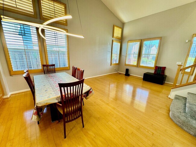 Building Photo - 12 Amberwood Cir