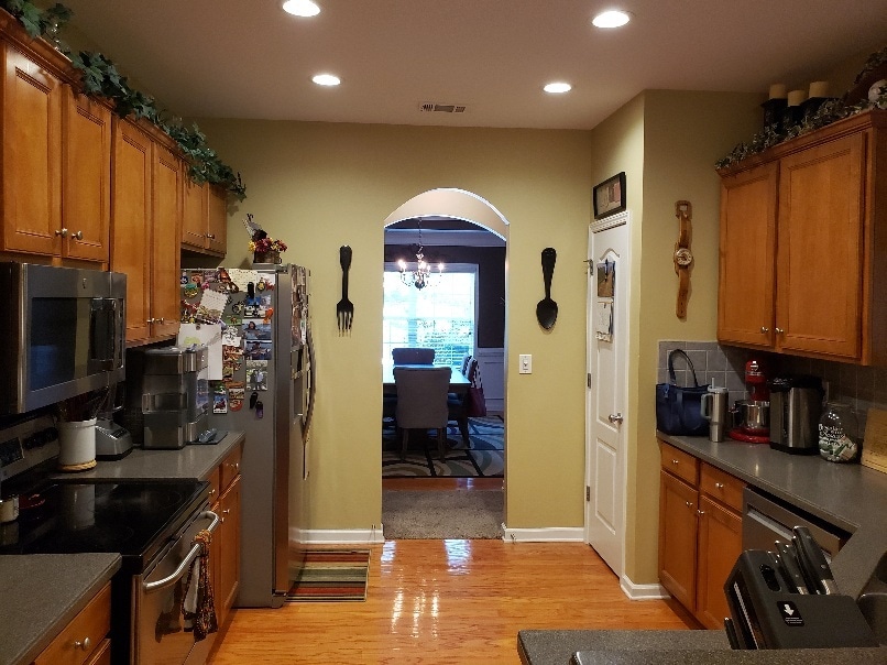 Well Appointed Kitchen - 961 Wisteria View Ct