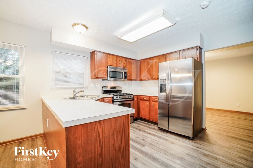 Building Photo - 819 Lindenhaven Ct