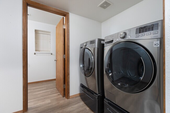 Building Photo - 8529 199th St Ct E