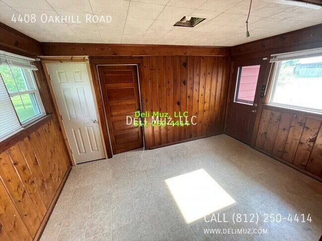 Building Photo - 4408 Oak Hill Rd