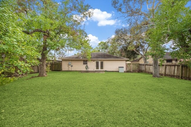 Building Photo - 2723 N Brompton Dr