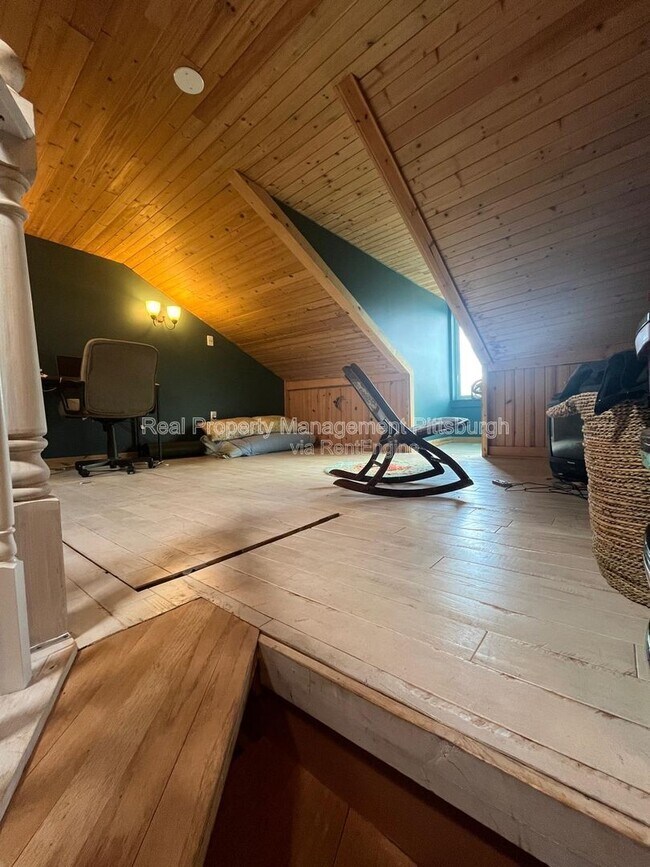 Building Photo - 297 42nd St