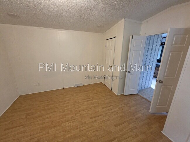 Building Photo - 34 Misty Mountain Way