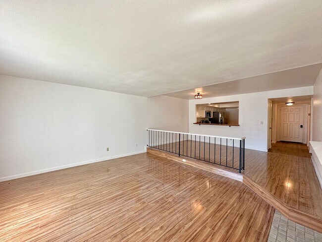 Building Photo - 2 Bedroom + 2 Bathroom Condo |  Surfside IV Gated Community | Unfurnished