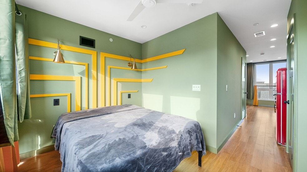 Building Photo - 1852 N Marshall St