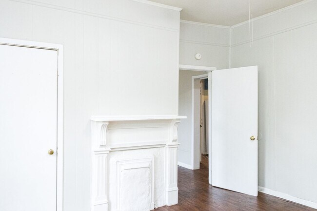 Building Photo - Welcome to 2113 Cleveland Avenue! Charming...