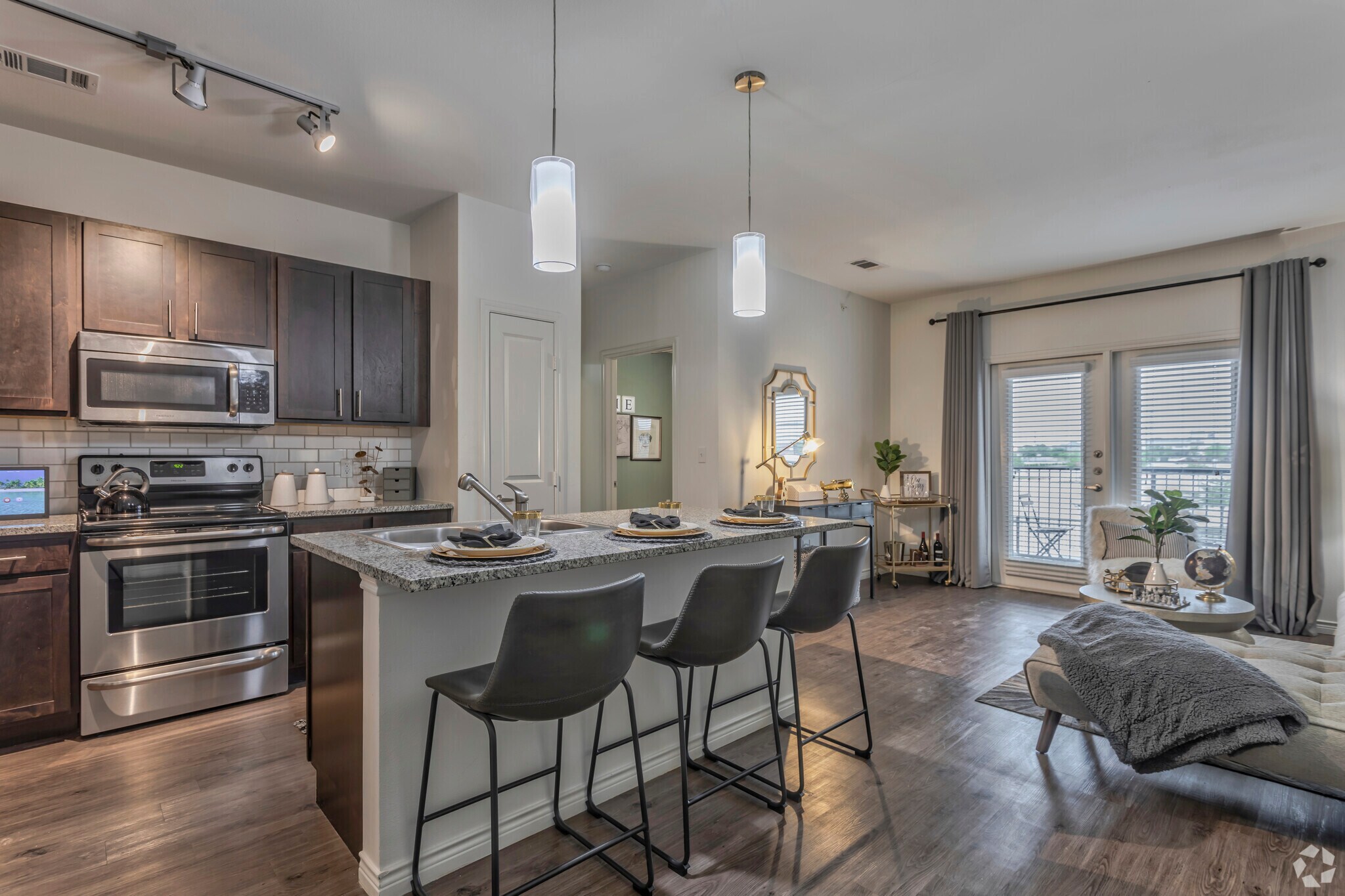 4 Corners 1690 FM 423 Frisco TX 75033 Apartment Finder