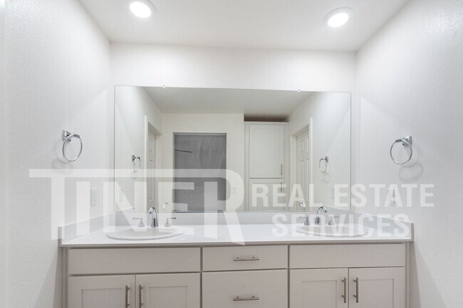 Building Photo - 3027 Magical Walk