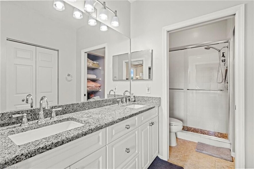 Building Photo - 14960 Vista View Way