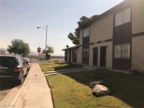 Building Photo - 3500 Mercury St