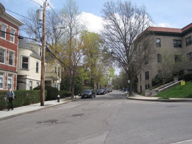 Building Photo - 201 Winthrop Rd