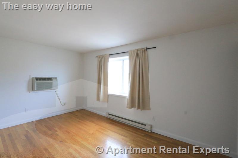 Building Photo - 70 Park St