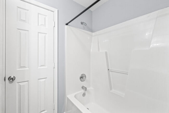 Building Photo - Gated Community in S. Charlotte