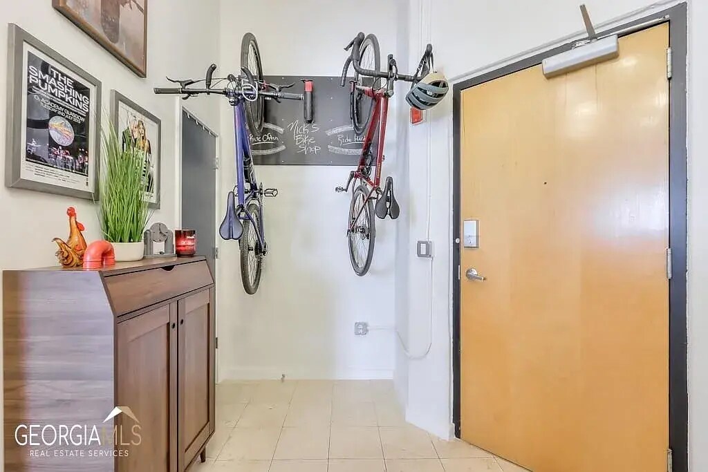 Building Photo - 426 Marietta St NW