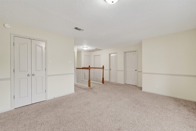 Building Photo - 11818 Snowberry Dr