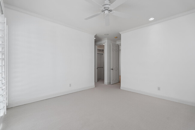 Building Photo - 50665 Spyglass Hill Dr