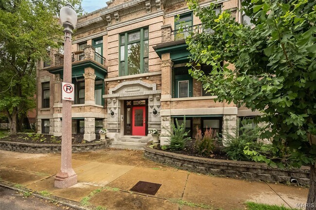 Building Photo - 19 N Taylor Ave