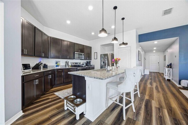 Building Photo - 522 Summer Grv Ln