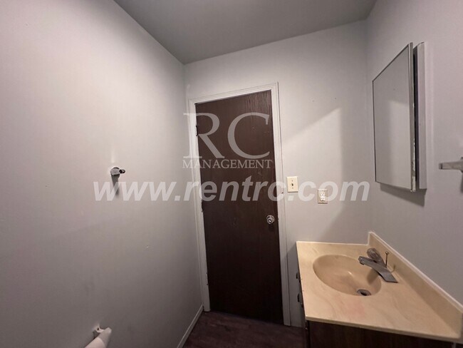 Building Photo - 123-05 Attica-W