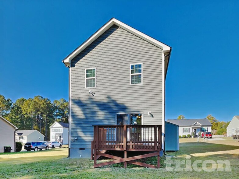 Building Photo - 70 Dropseed Ln