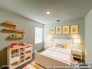 Building Photo - 534 Chevre Rd