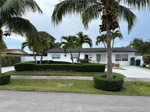 Building Photo - 15640 SW 102nd Pl