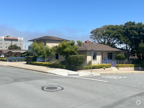 Building Photo - Lovely well-kept single family home in Pac...