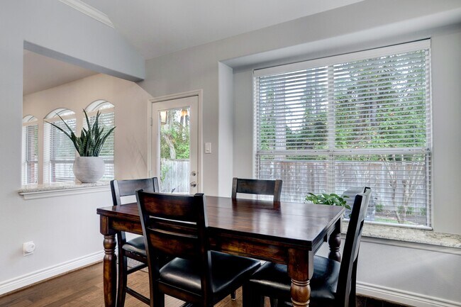 Building Photo - 86 N Holly Laurel Cir