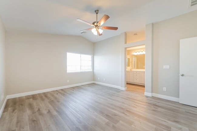 Building Photo - 397 Red Eucalyptus Dr