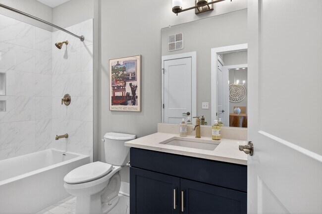 Building Photo - 76 Old Mill Bottom Rd N