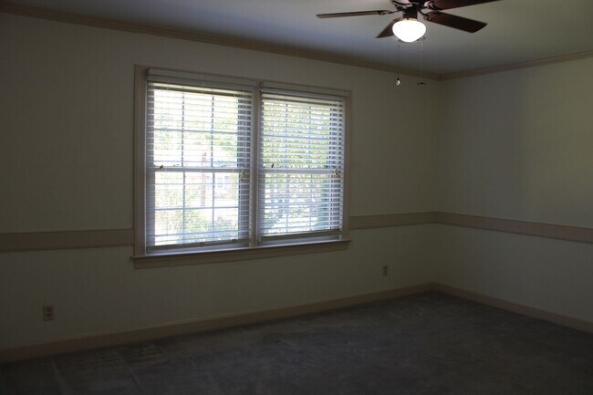 Building Photo - 1409 Chesnee Dr