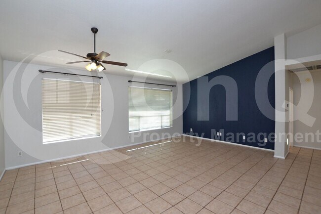 Building Photo - 2409 W Marlboro Dr