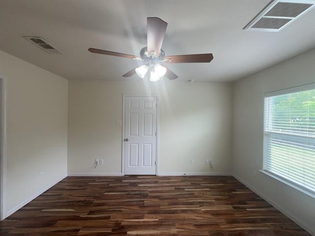 Building Photo - 10009 Iron Ridge Dr