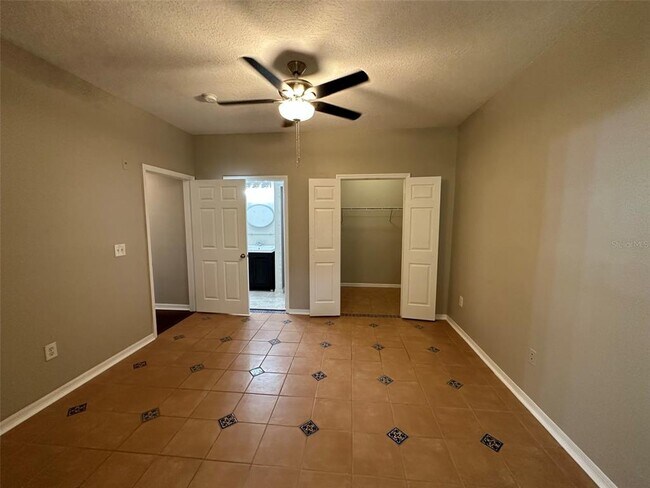 Building Photo - 1910 E Palm Ave