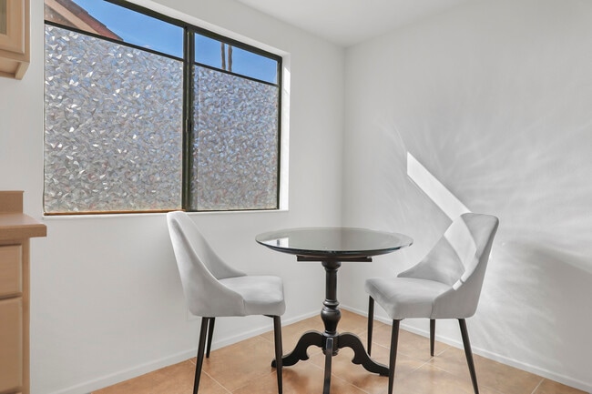 Building Photo - 37868 Los Cocos Dr E