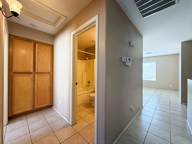 Building Photo - Well-maintained single-story home in the desirable Ashton Ranch community of Surprise.