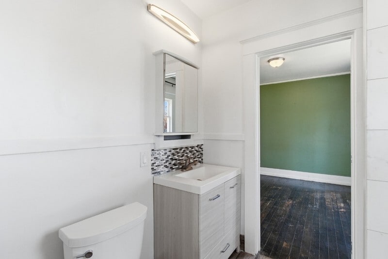 Building Photo - 423 Mill St