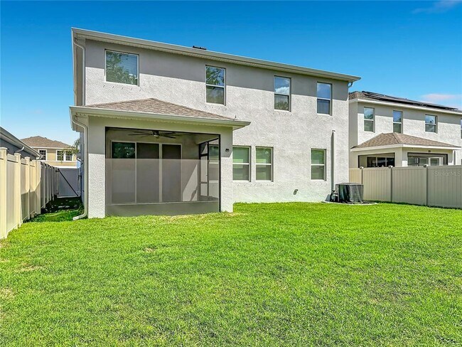 Building Photo - 13071 Brookside Moss Dr
