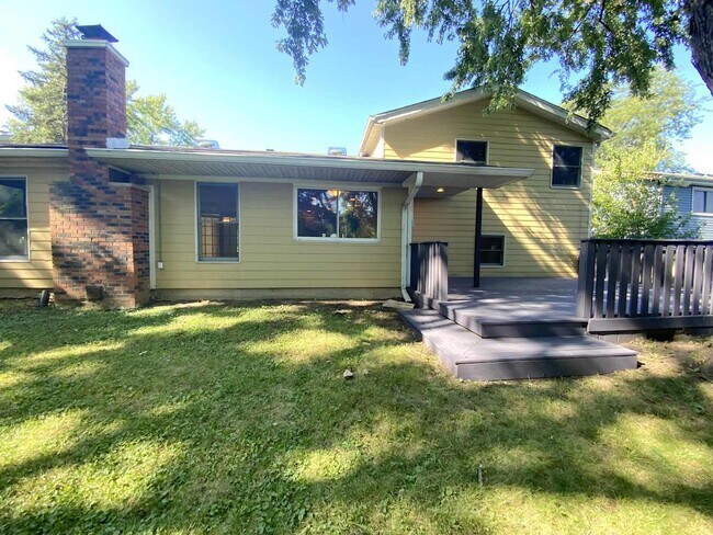 Building Photo - 166 Cheyenne Ct