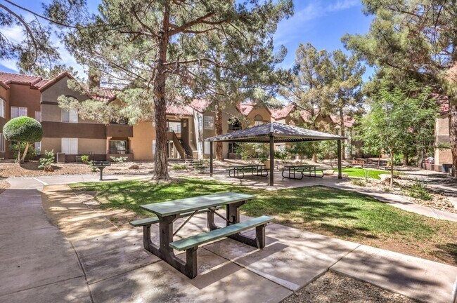 Building Photo - Fully Renovated Canyon Gate Condo | Guard Gated | Resort-Style Living