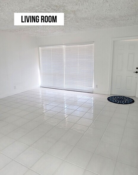 Living Room - 129 NE 5th St