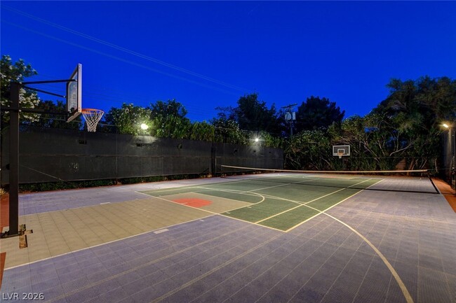 Building Photo - 7001 Alamitos Cir