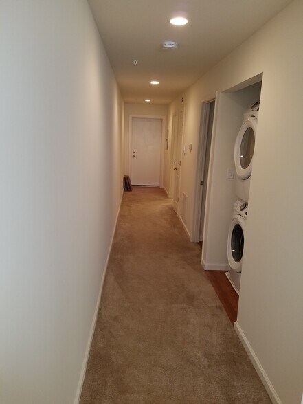 Building Photo - 116 E Patrick St