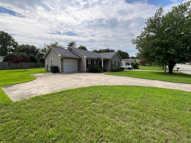 Primary Photo - COMING SOON! Updated 3/2 Home High Point, ...
