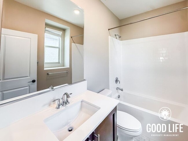 Building Photo - 16755 Coyote Bush Dr
