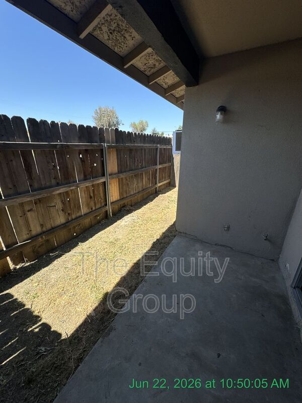 Building Photo - 1226 S Santa Fe St